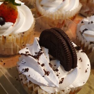 Miniatue Cupcakes - Cheesecake liquor infused